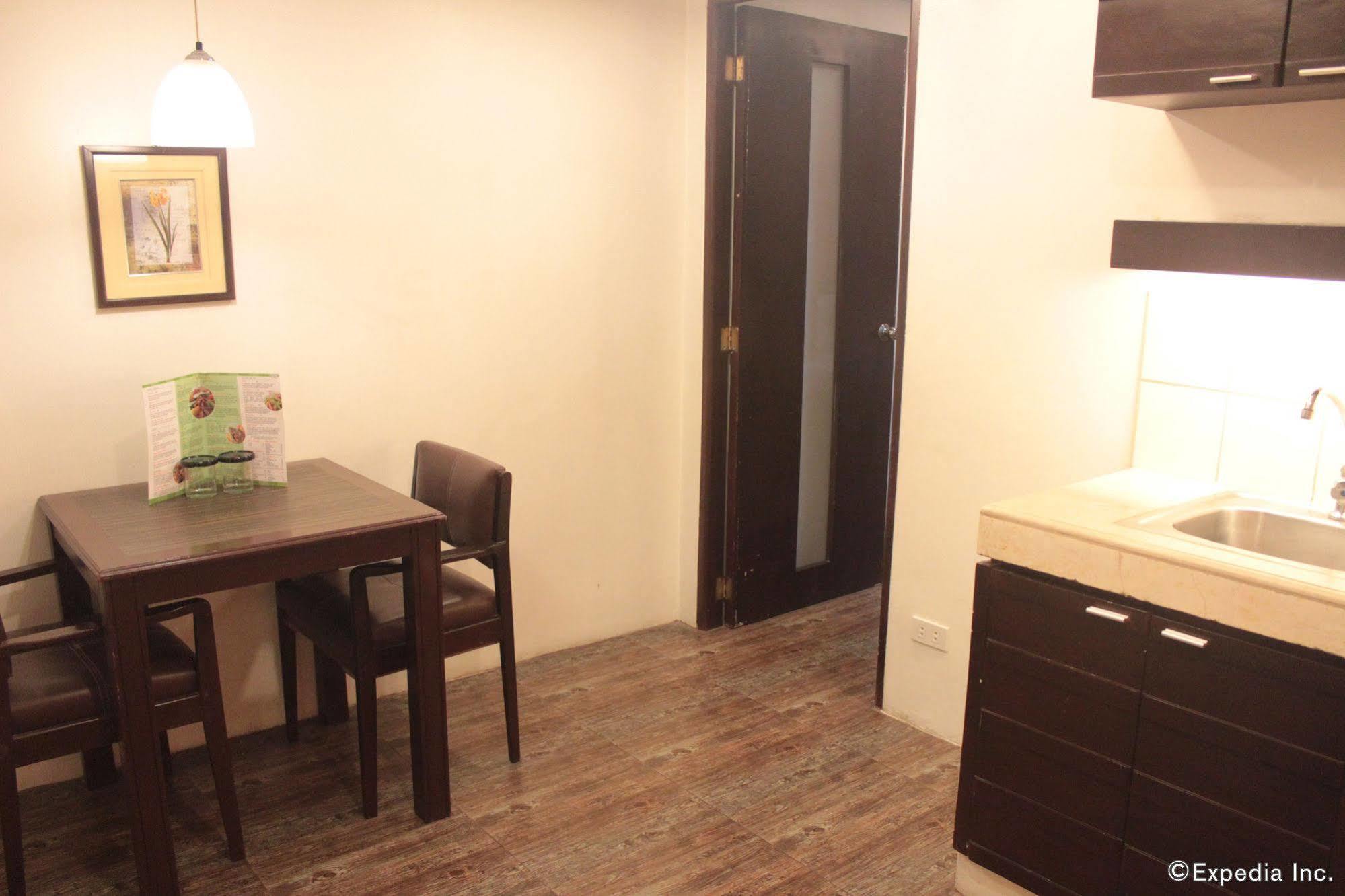 Acl Suites Кесон-Сити Экстерьер фото